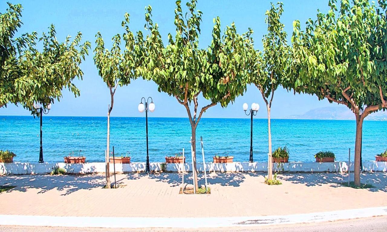 Du Lac Villas Kournas Exterior photo