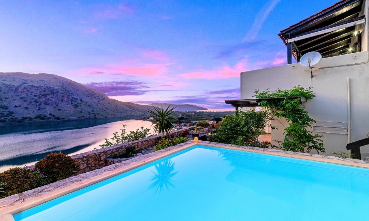 Du Lac Villas Kournas Exterior photo